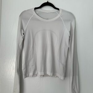 Lululemon Swiftly Tech Long Sleeve Race Length